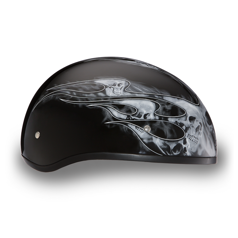 D6-SFS D.O.T. DAYTONA SKULL CAP - W/ SKULL FLAMES SILVER